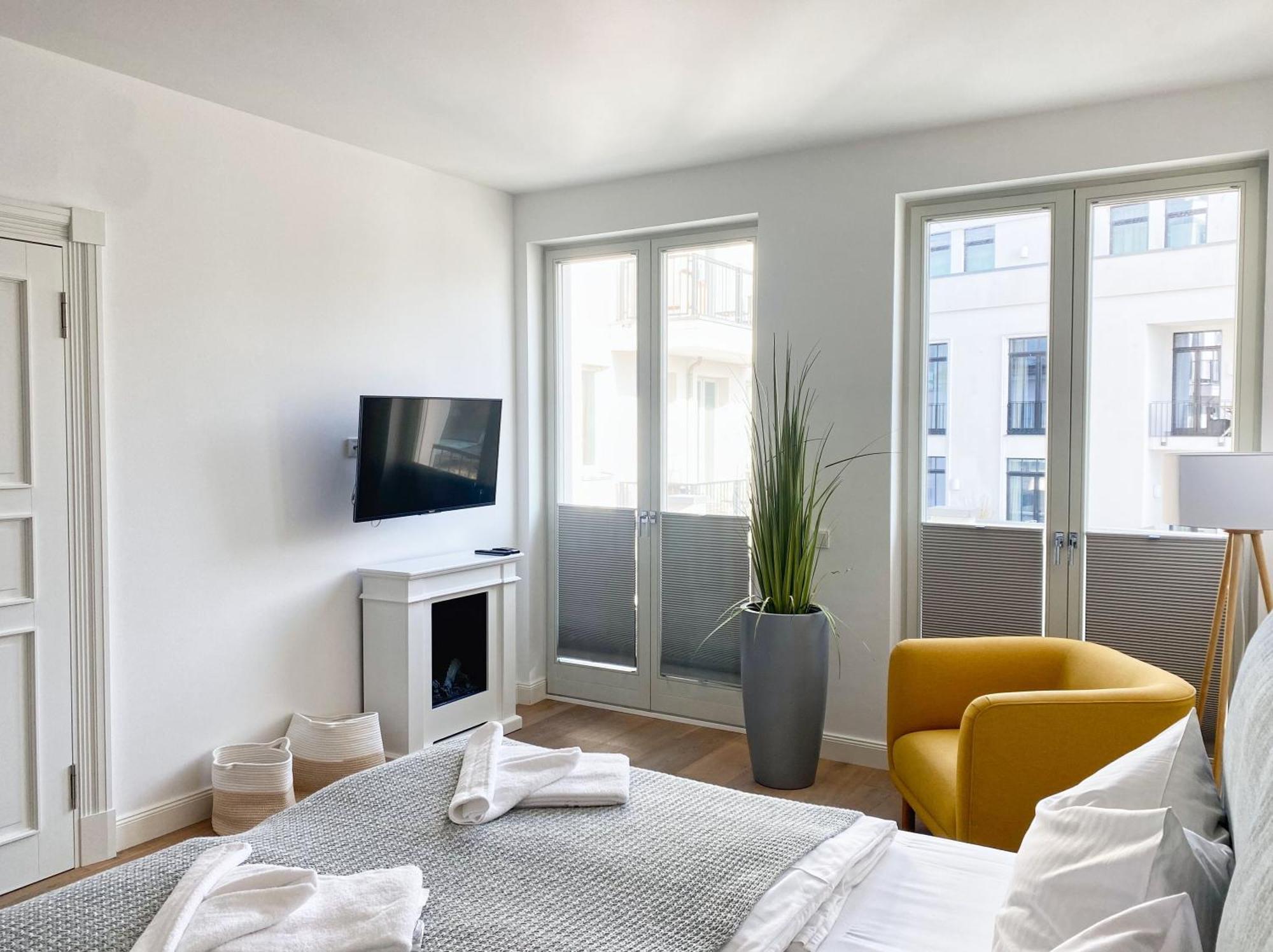 Pool Und Sauna Mit Meerblick, Direkt An Der Seebruecke - First Sellin Fewo 3 8 Exterior foto